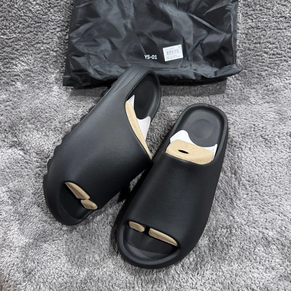 Yeezy YS01 Slide Black Mens Size 5M YS-01 Foam Sandal Slip On